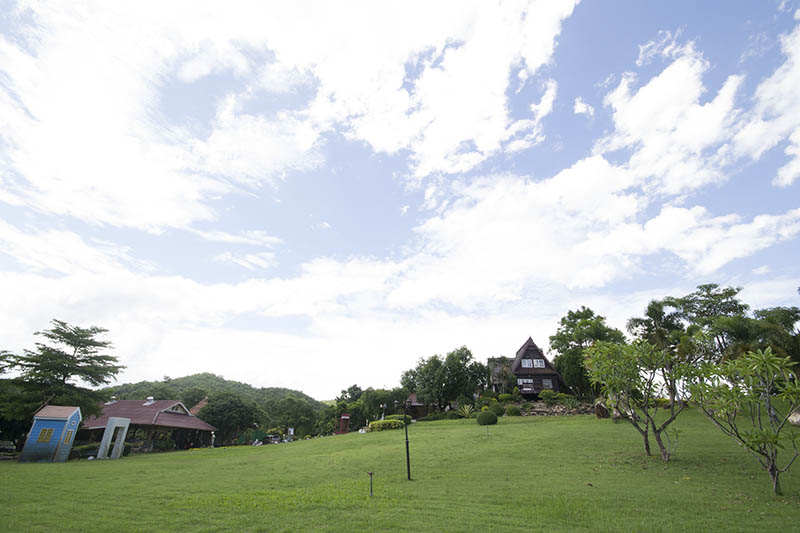 ทัชสตาร์ รีสอร์ท